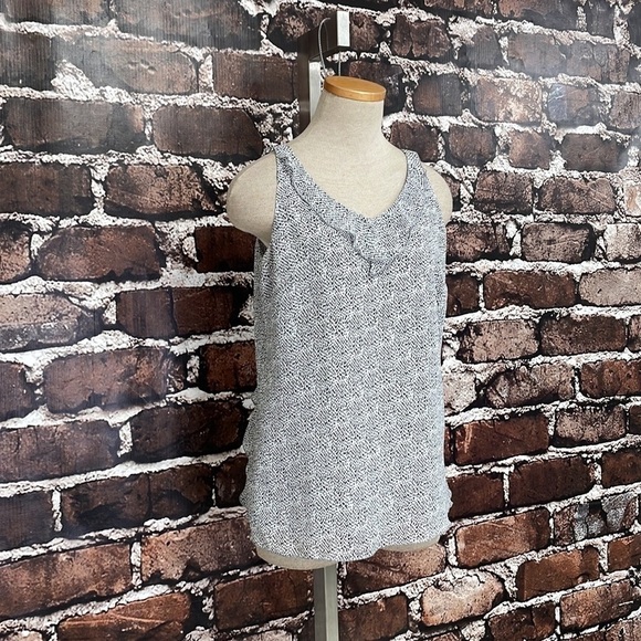 CAbi Tank Top Blouse Flutter 5359 White Black Small - Picture 4 of 12